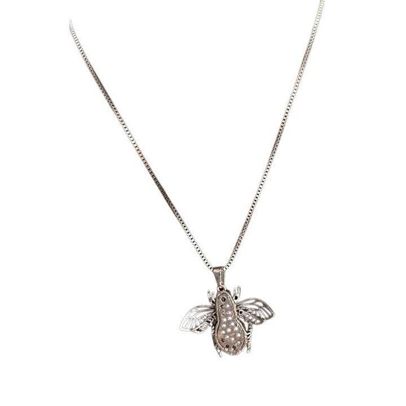 BETSEY JOHNSON Pink Crystal Bee Pendant Necklace Silver Tone Chain - Picture 3 of 3